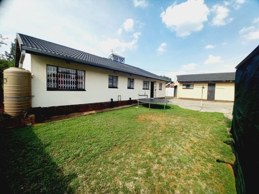 3 Bedroom Property for Sale in Vaalpark Free State